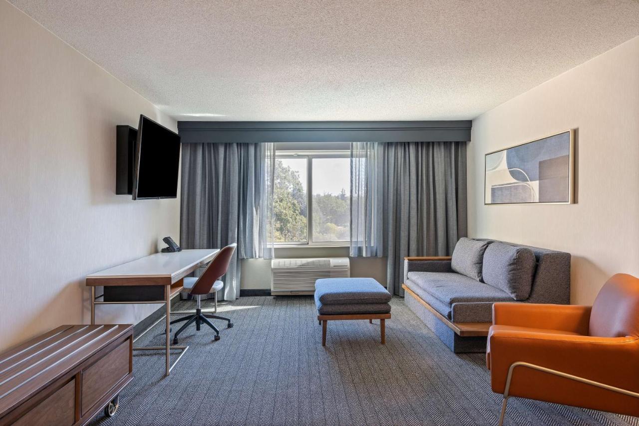 Hotel Sonesta Select